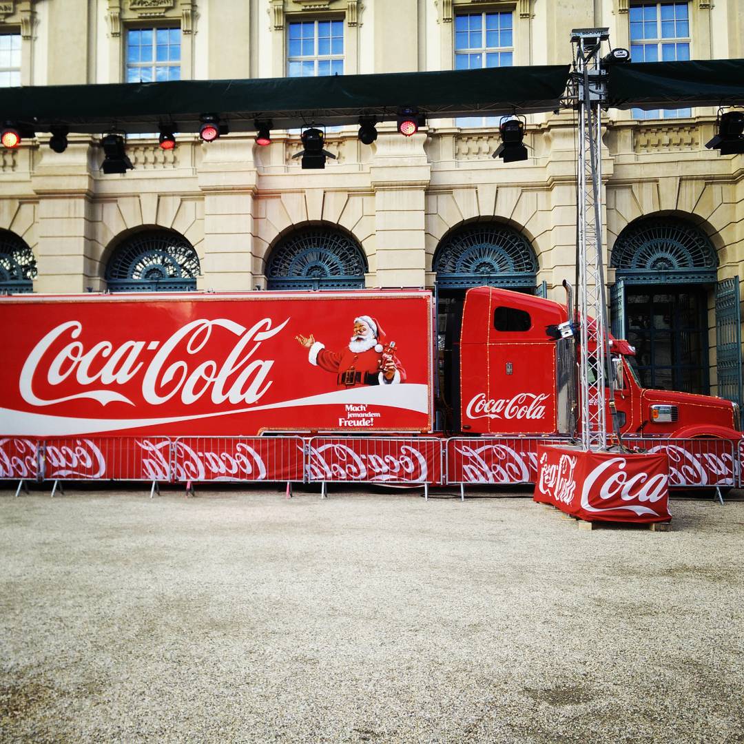 #trucktourat15 #CocaCola