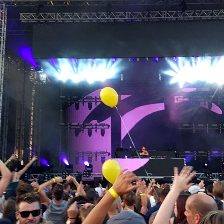 #oliverheldens live