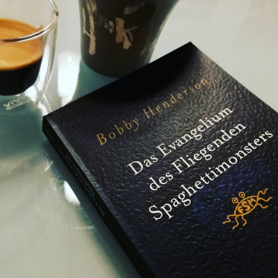 Wenn ein Tee alleine nicht reicht #fsm #flyingsphagettimonster #morningtea #nespresso #ramen