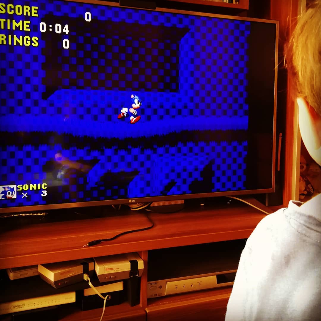 My Junior is playing some Classics #retrofeeling #retrogaming