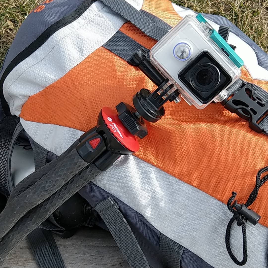 Die Mütter gehen mit der Tupperware mit den Kids auf den Spielplatz, die Väter mit der Actioncam #yi #yiactioncamera #sonntag