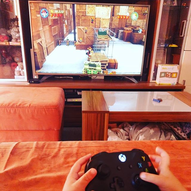 Playing #Lego #indianerjones on #xboxone with my Junior #qualitytime #teammates #oldenbutgolden