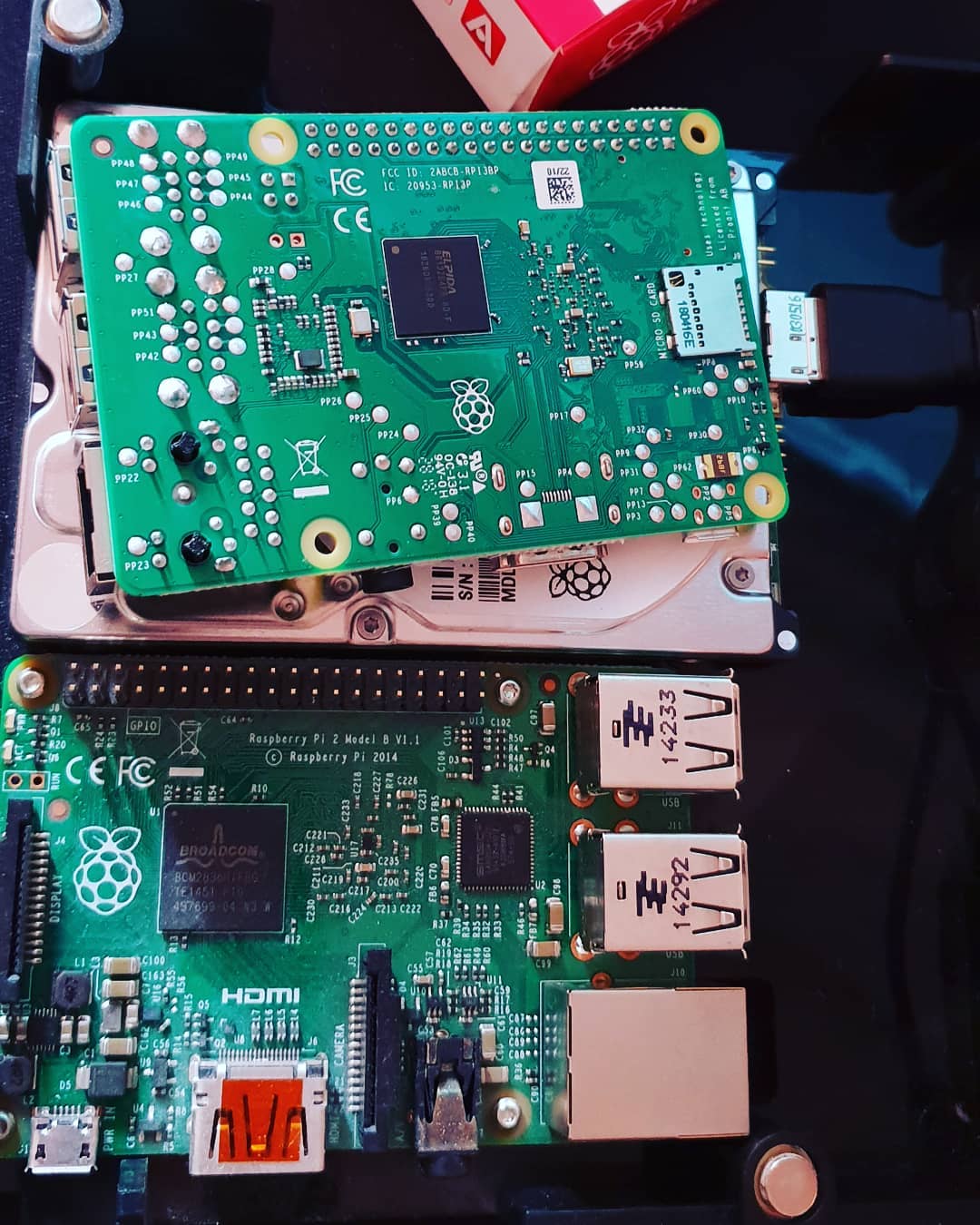 #nextcloud Upgrade time. Switching from #raspberrypi 2 to 3 B+ #nerdstuff #hardwareupgrade #morepower