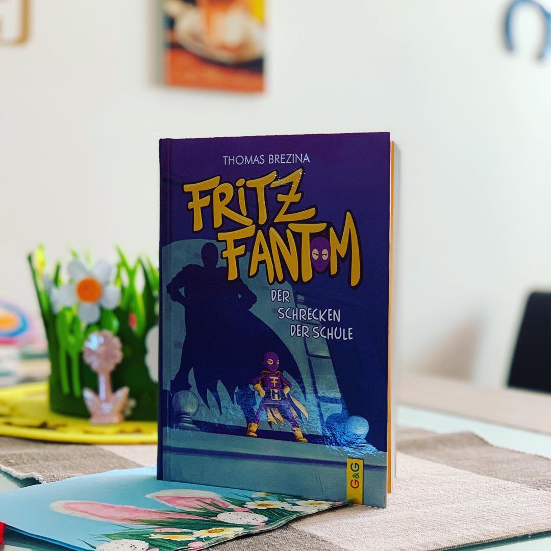 @morawabuch hat genau richtig geliefert 😍 da wird sich ein kleiner TomTurbo Fan sehr über Ostern freuen. #stayhome #bücher #neuimbuchregal #tomtu