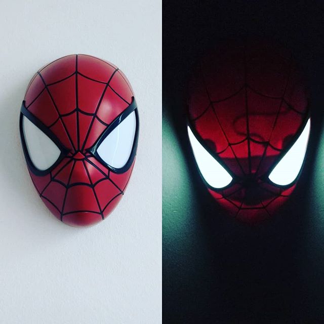 Spidey is watching you #marvel #spiderman #superhero #nachtlicht