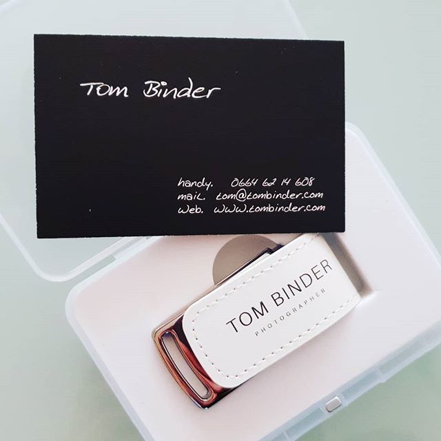 Die #hochzeitsfotos sind da ?? danke an @tombinderphotographer für deine tolle Arbeit #wedding #hochzeit #weddingpictures #weddingphotography #weddingphotographer