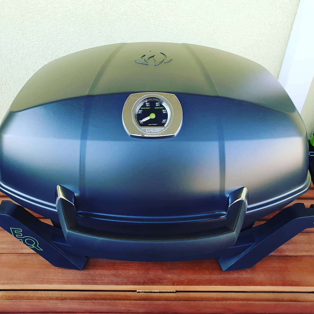 New #bbqgrill  in the House 😍 bonjour monsieur napoleon #napoleongrills #grillshop @grillshop.at danke für die verdammt schnelle Lieferung 💪🍔🥓