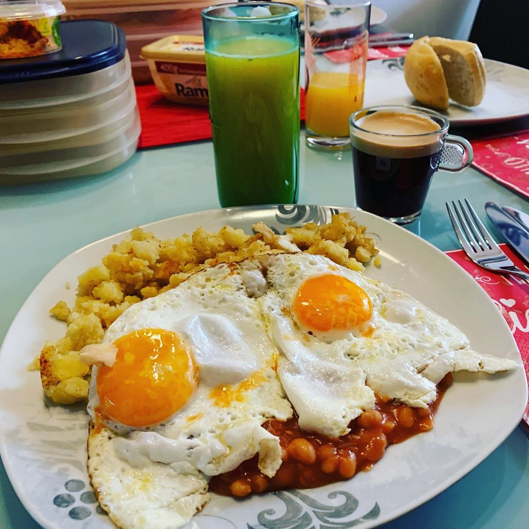 Erster #urlaubstag und gleich mal ein power #frühstück gegönnt. 😊#feiertag