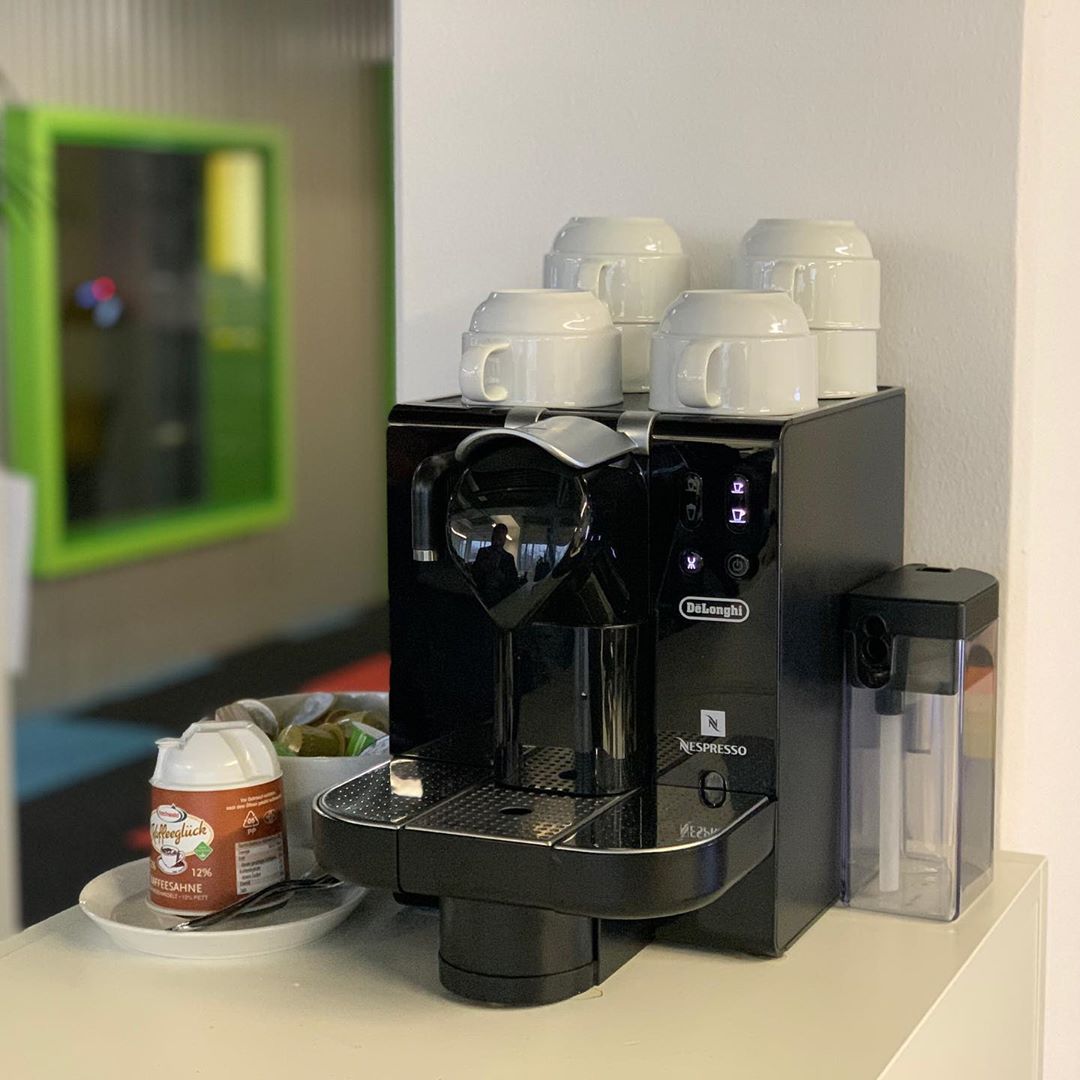 Danke @orsoigo ! Du bist echt ein #ehrenmann #nespresso #coffeeatwork