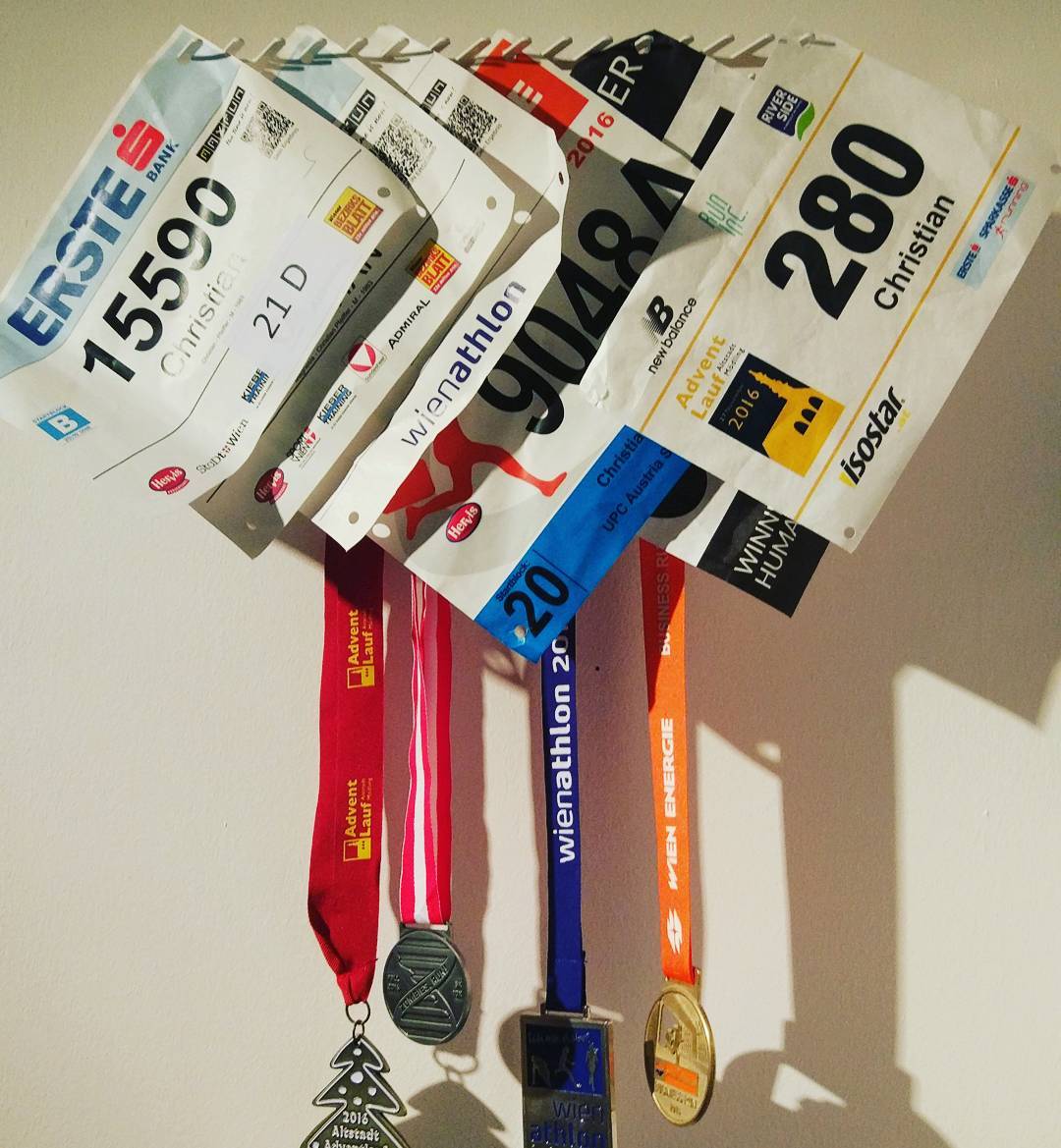 I need to do more races ;) #running #runnerdrun #strava #instarunning #runner #erstebanknightrun #viennanightrun