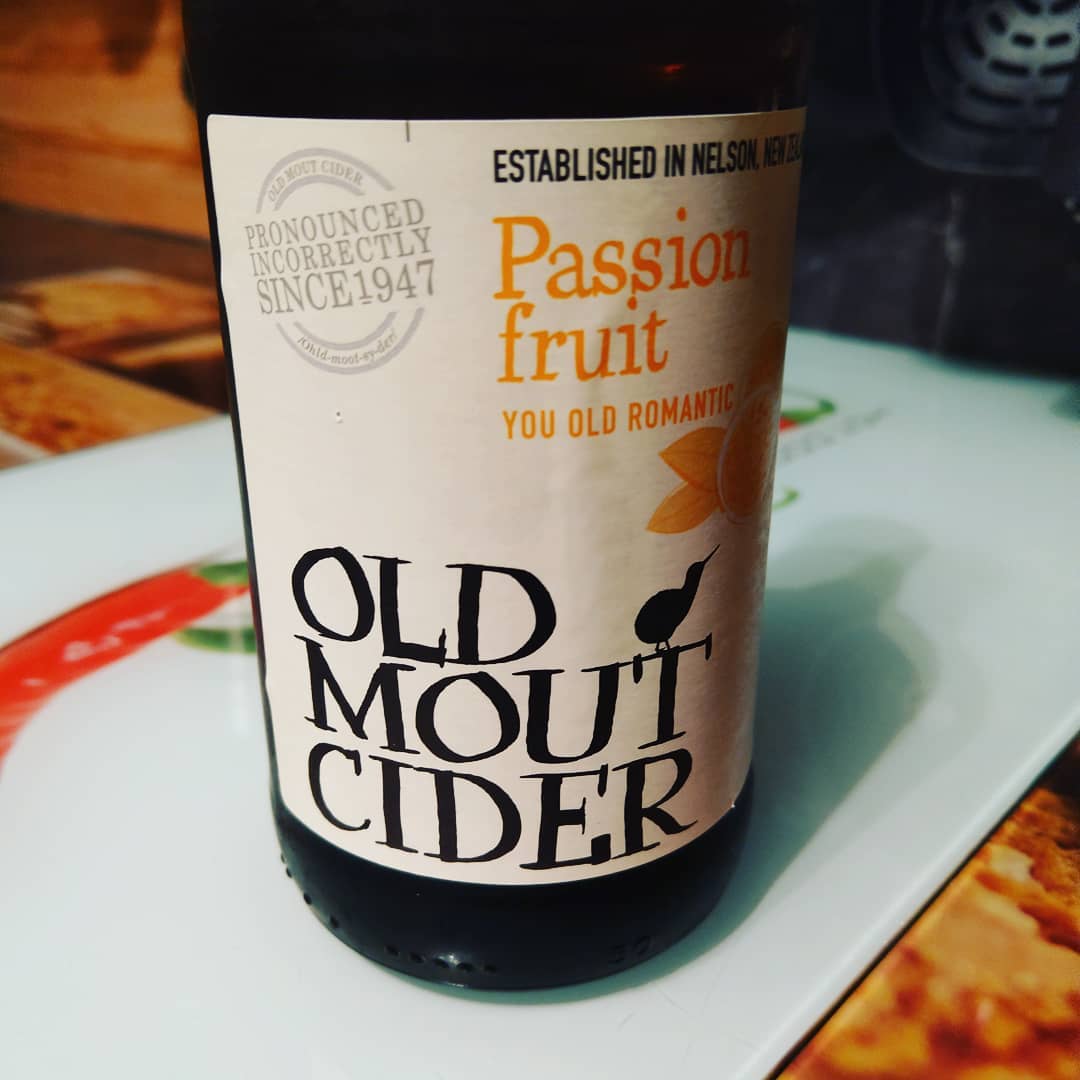 Prost! #cider #qualitytime #wenndiekinderimbettsind #sonntagabend