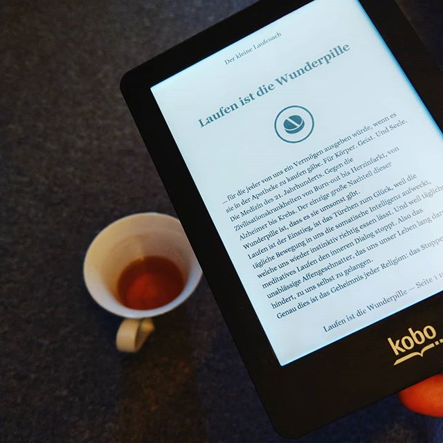Ein paar Seiten zum #frühstück #breakfast #readingbooks #trinkingtea #teatime #teezumfrühstück #buchzumfrühstück #runningbooks