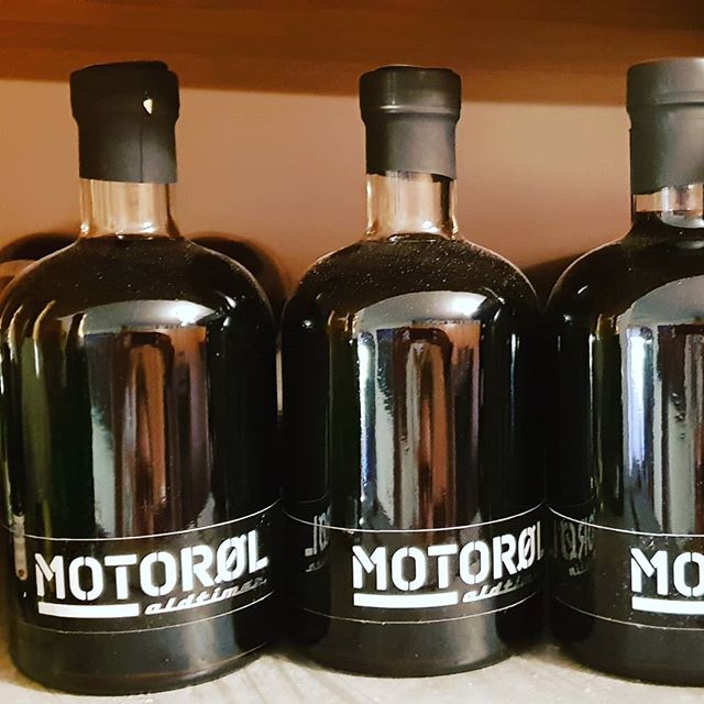Trinkt mehr Motoröl! #alk #drink #madeinaustria #alcohol
