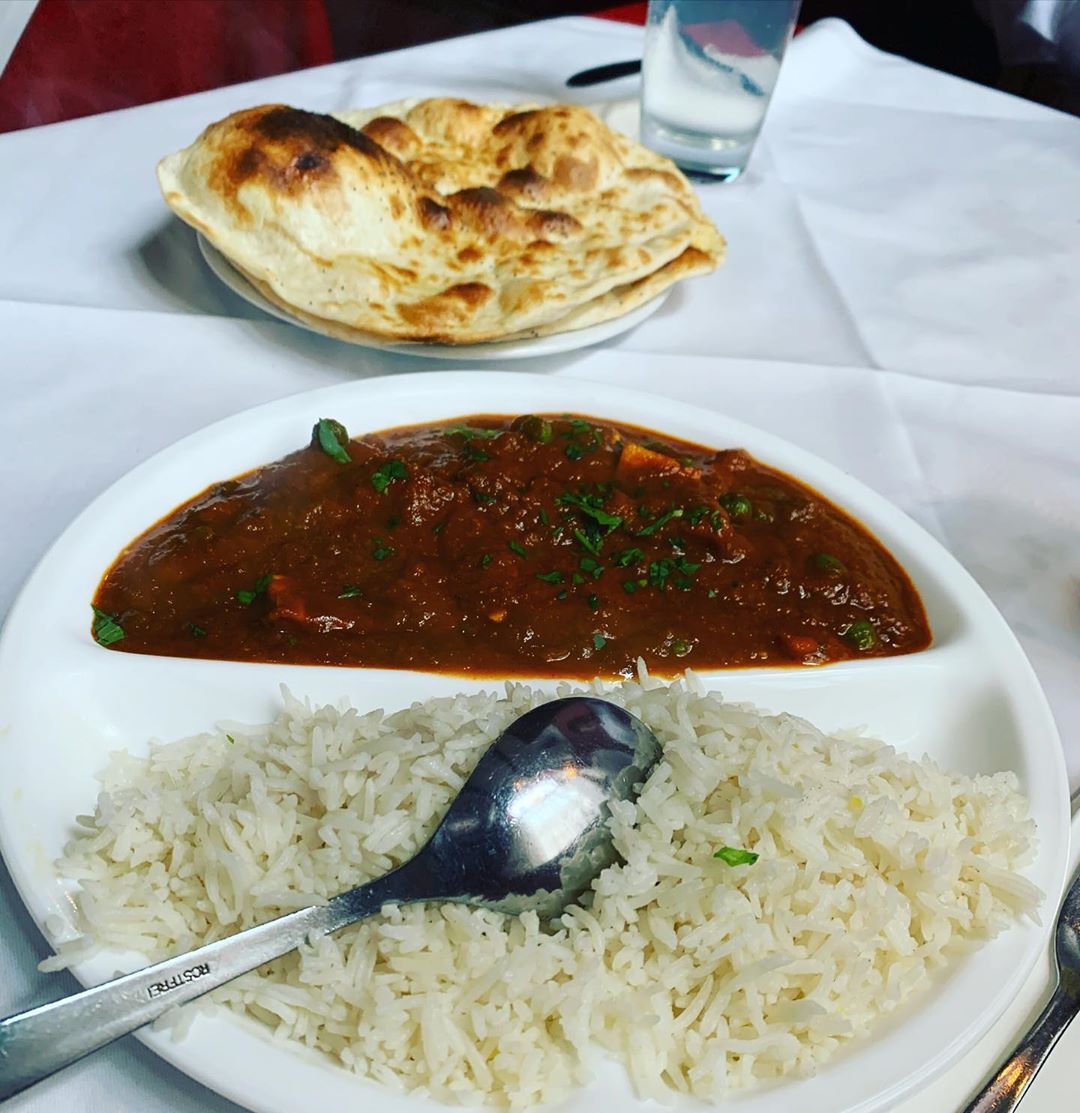 Heute in einem total unscheinbaren indischen Lokal in #wien fabelhaft Indisch gegessen. Ohne viel Schnick Schnack dafür mit viel Indischen Flair. Wir