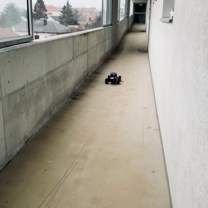 Zoom zoom 🤪 die ersten Kilometer mit dem neuen RC #rccar #reely