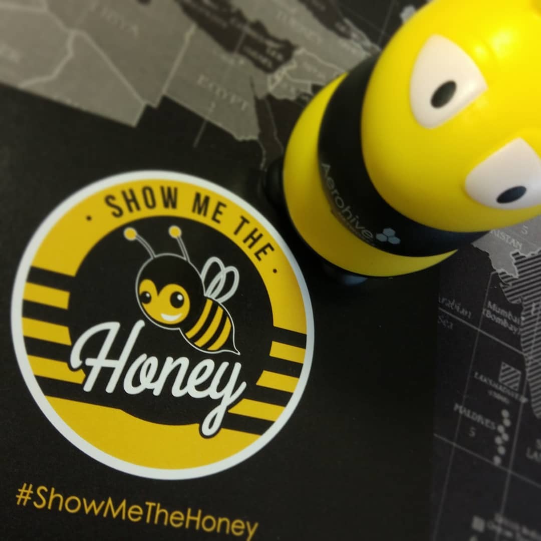 Hey no fear, the no stress bee is here! #showmethehoney