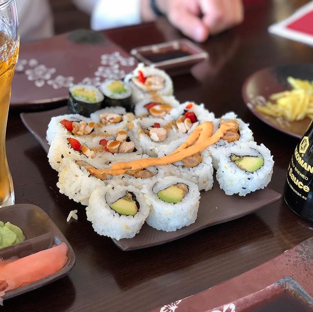 #sushi #foodporn @ebi_vienna #yumyum #food #foodblogger #austrianblogger #viennafood #viennablogger #iphonex #iphonexphotography